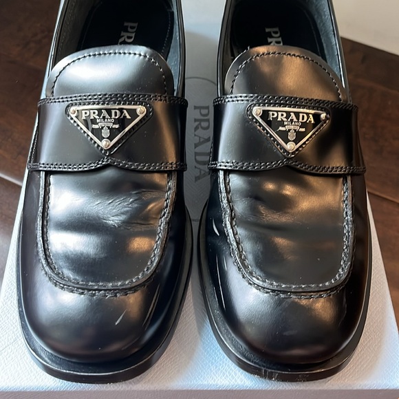 Prada Logo Loafers - Picture 2 of 10